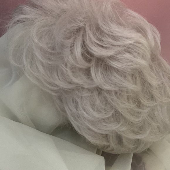 TWC adjustable wig silver - Picture 4 of 7